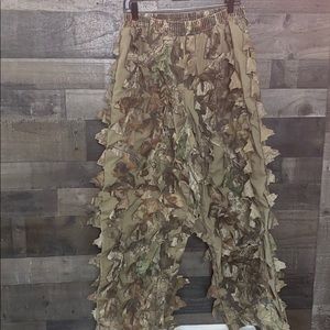 Cabela’s 3D Camo Hunting Pants